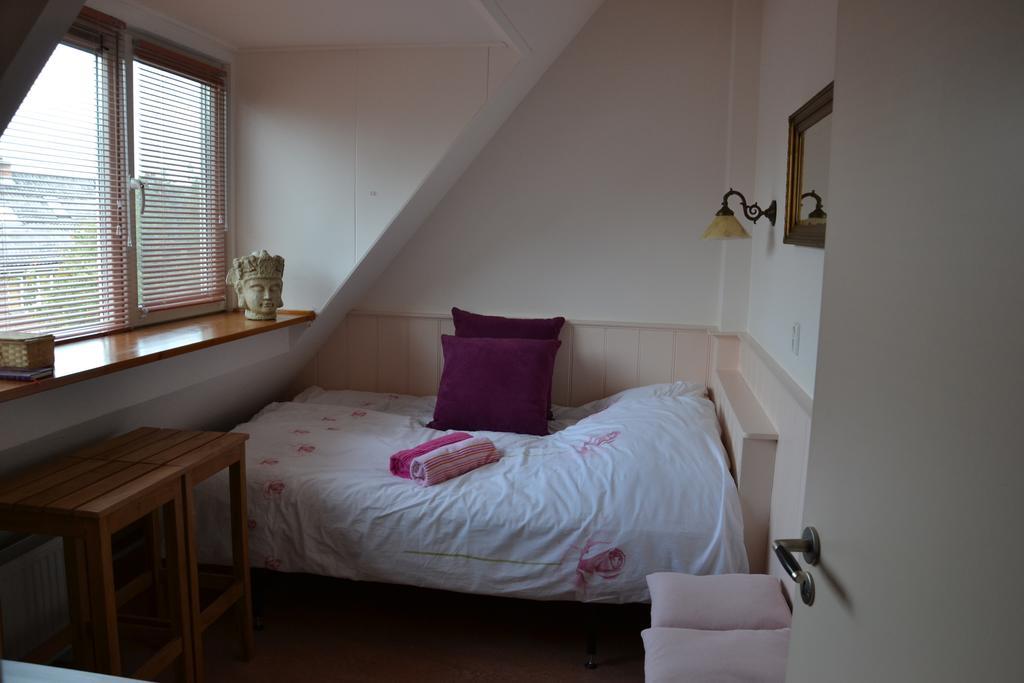 B&B Macbed Checkin-Time 1700-1800 Or Request Before You Book Alkmaar Quarto foto